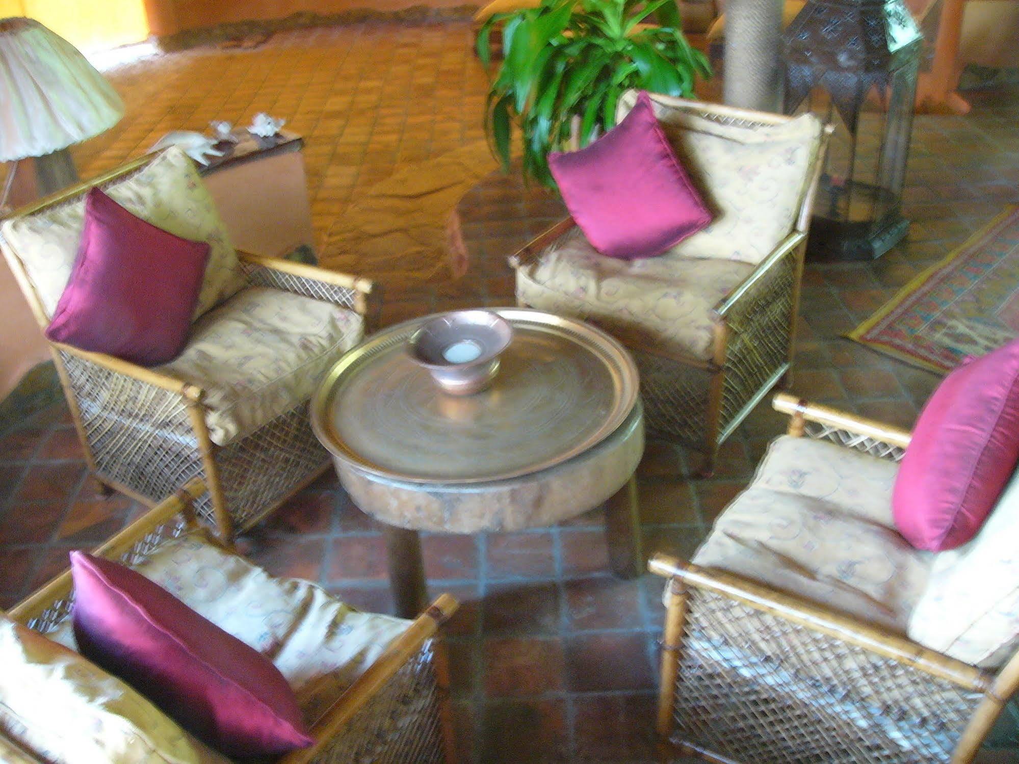 Kinasi Lodge Utende Экстерьер фото