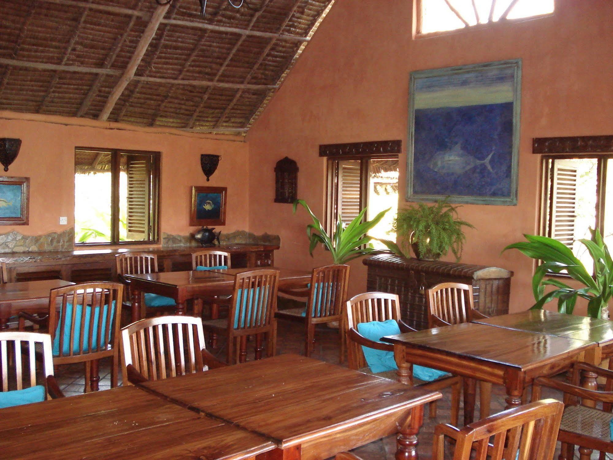 Kinasi Lodge Utende Экстерьер фото