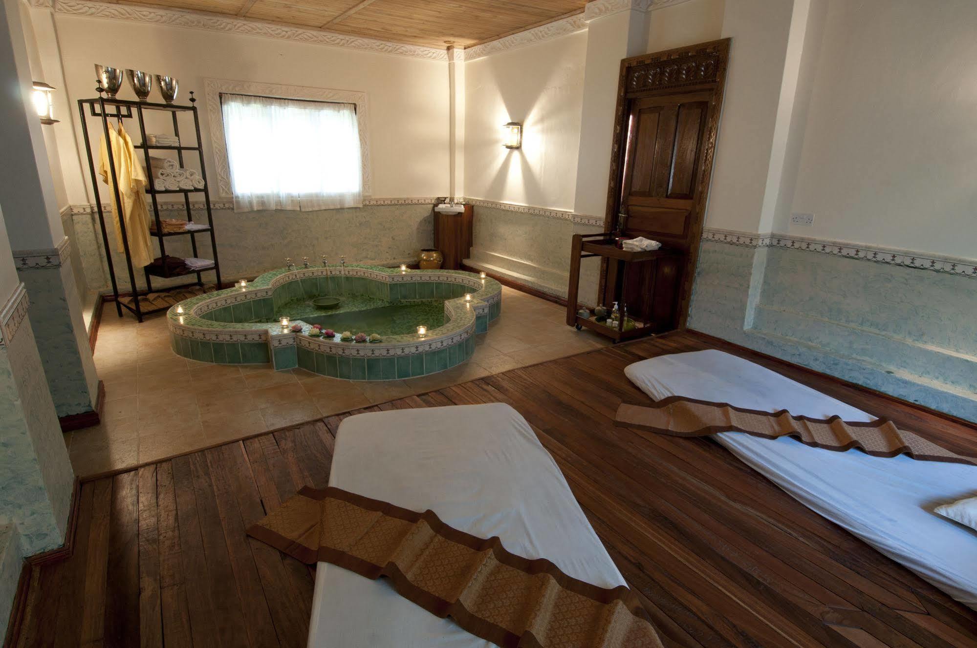 Kinasi Lodge Utende Экстерьер фото